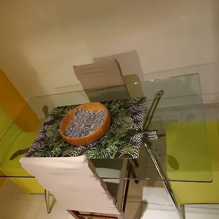 Maison Patricia Appartemets アパート マントン