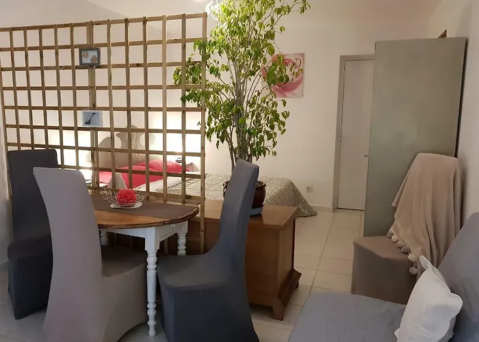 Maison Patricia Appartemets 멍똥