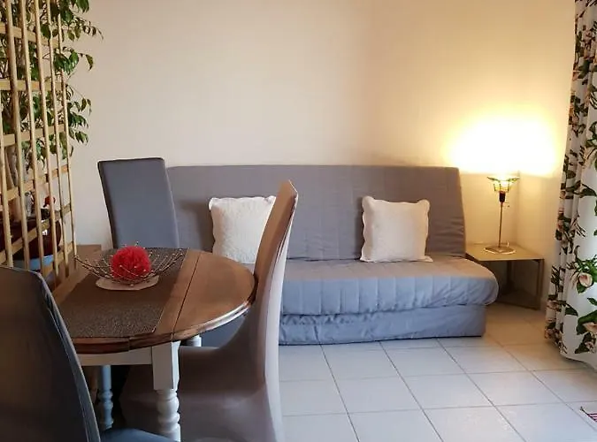 Maison Patricia Appartemets 멍똥